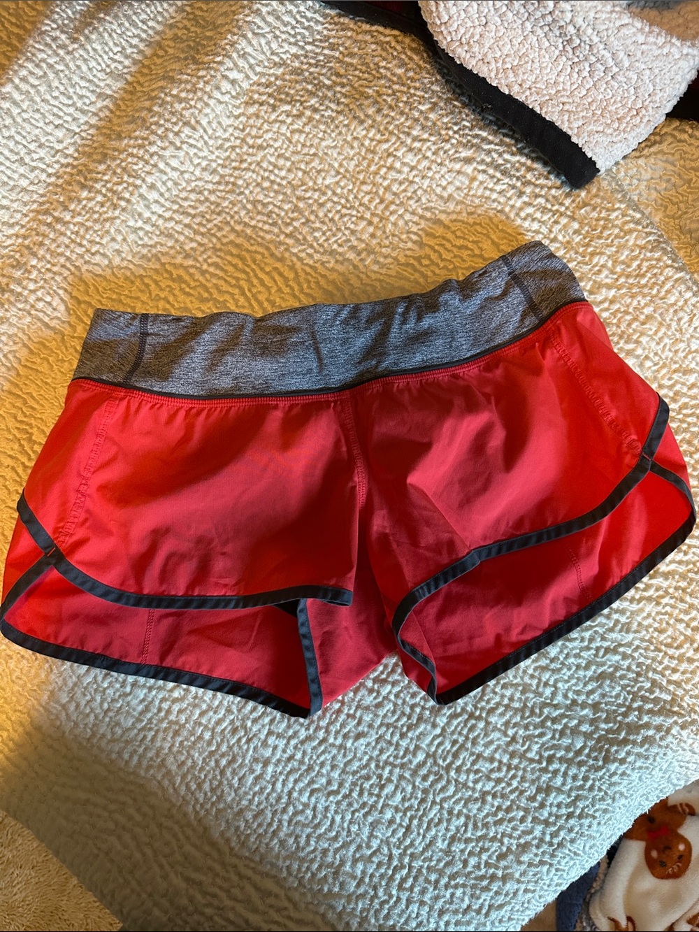 Lululemon Run Speed Shorts Red Orange and Gray -  Size 6
